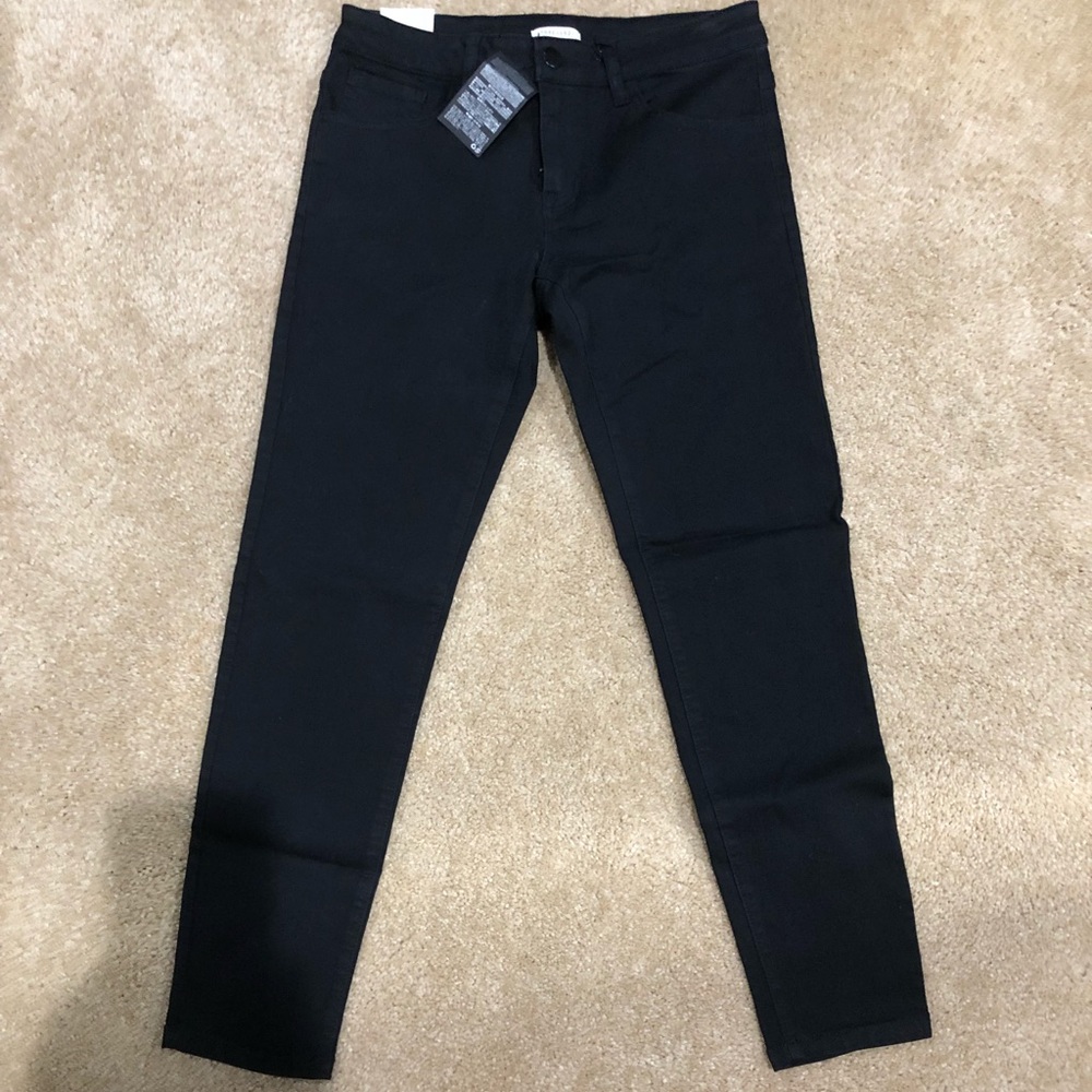 NWT Forever 21 Black skinny jeans